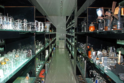 菏澤正達酒店用品 專業(yè)經(jīng)銷清潔用品與保健電器具制造